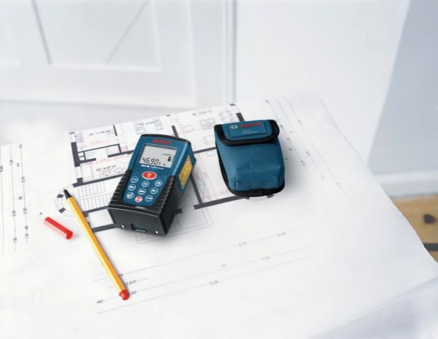 Лазерный дальномер Bosch DLE 40_1