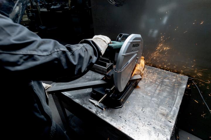 Монтажна пила Metabo CS 22-355_1
