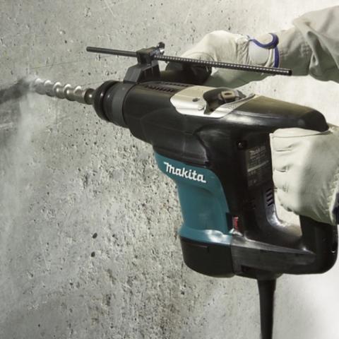 Перфоратор Makita HR3200C_2