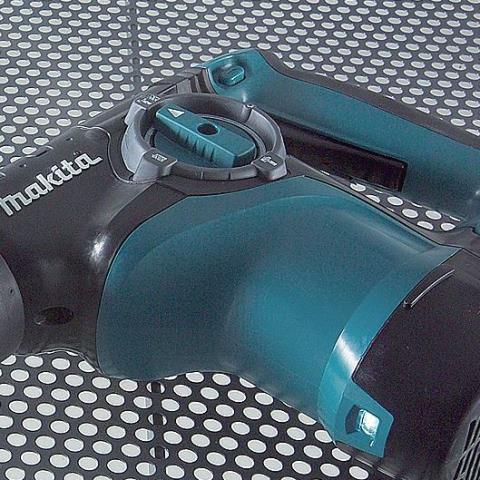 Перфоратор Makita HR2811FT_1