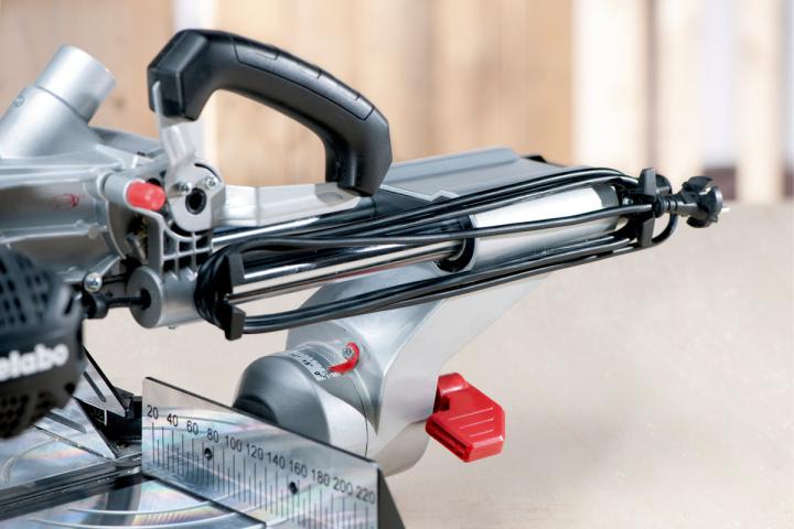 Торцювальна пила Metabo KGS 216 M_4