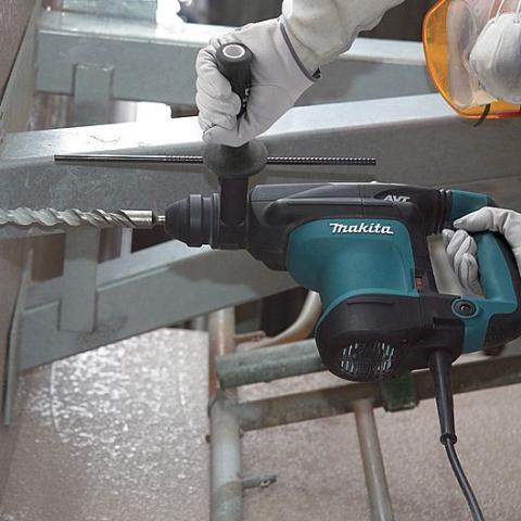 Перфоратор Makita HR3210C_1