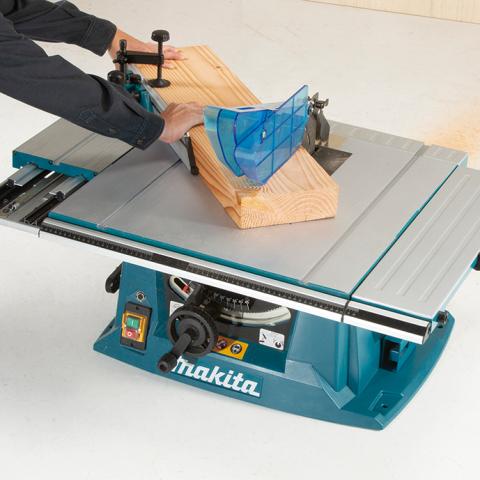 Циркулярна пила Makita MLT100N_1