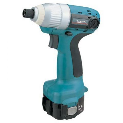 Аккумуляторный ударный гайковерт Makita 6980FDWDE_0