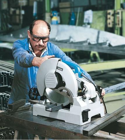 Монтажна пила Makita LC 1230N_1