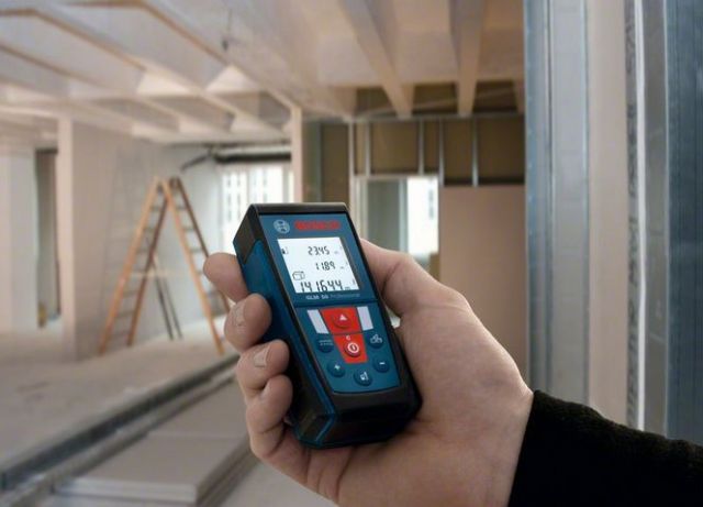 Лазерный дальномер Bosch GLM 50_1