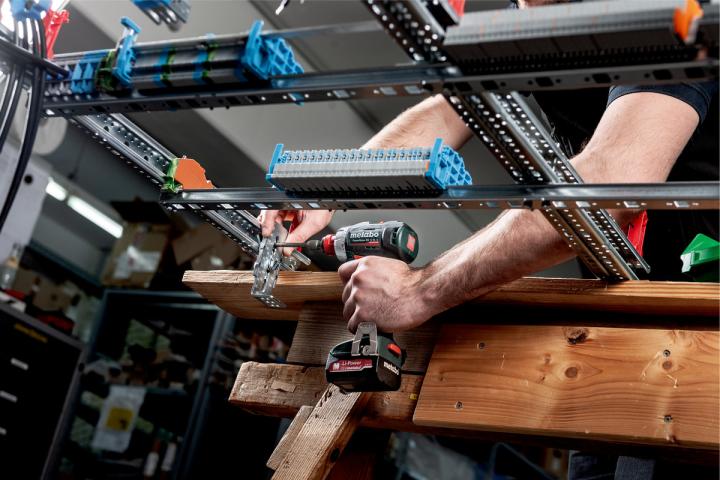 Акумуляторний шуруповерт Metabo PowerMaxx BS 12 BL Q_2