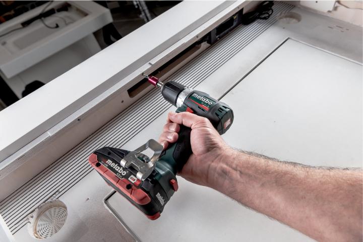 Акумуляторний шуруповерт Metabo BS 18 L BL_2