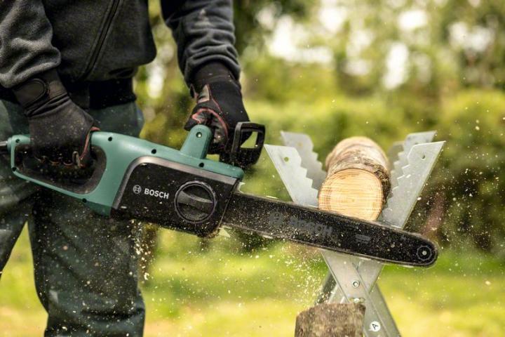 Ланцюгова пила Bosch UniversalChain 40_2