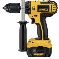 Аккумуляторная ударная дрель - шуруповерт DeWALT DC727KL