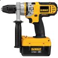 Аккумуляторная ударная дрель - шуруповерт DeWALT DC901KL
