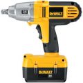 Аккумуляторный гайковерт DeWALT DC800KL